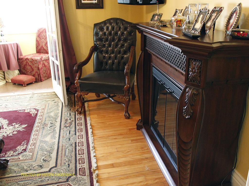 Talwood Manor B&B 포트콜버른 객실 사진