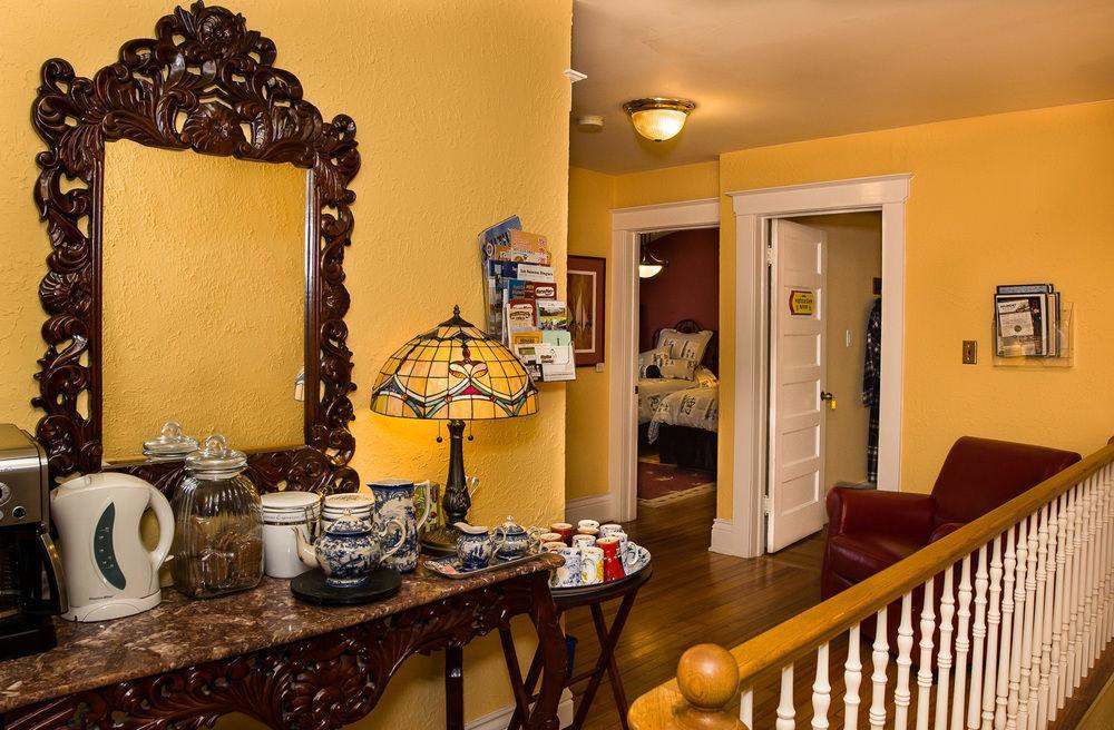 Talwood Manor B&B 포트콜버른 외부 사진